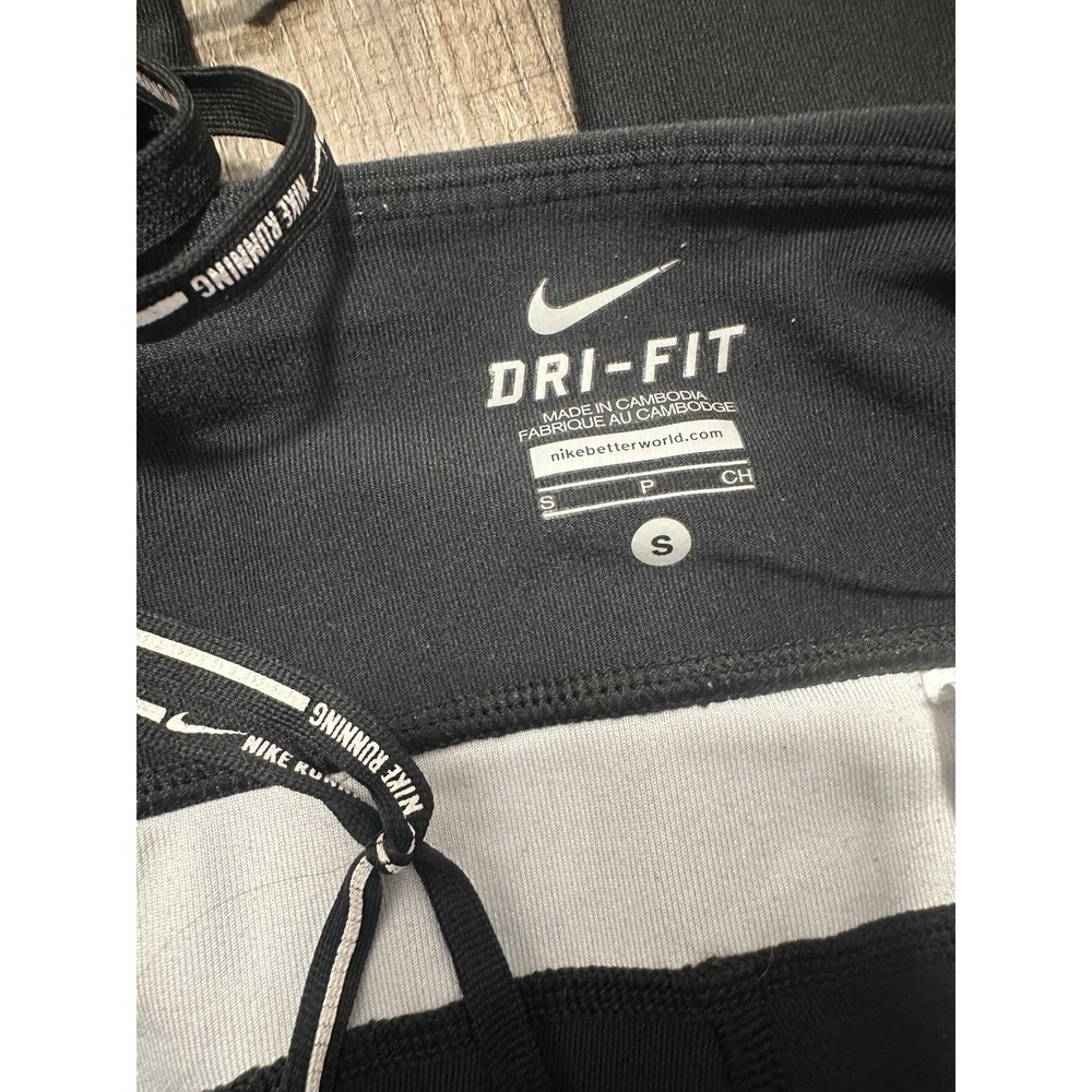 Nike‎ Running Capris Small - Picture 3 of 3